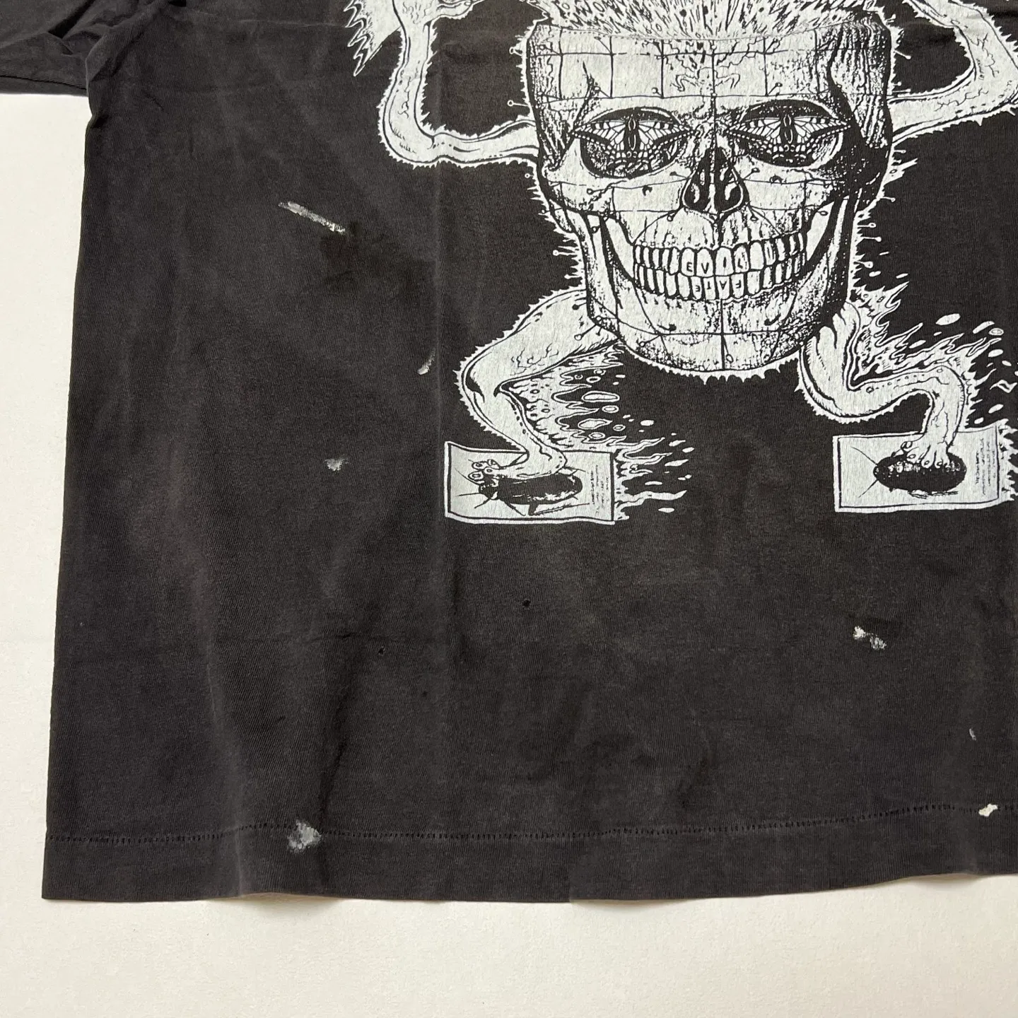 SAINT Mxxxxxx SS TEE/THE ETERNAL/BLK Latest Skeleton Beetle Distressed Sulfur Dyeing Retro Short Sleeves Washed Black S-XL Garment Dyeing Rewashed for Distressed Horse Replacement Faded Top Printing Technology Simulates Natural Distressed Style Really Correct Version Original Consistent Main Mark/Washed Mark/Angel Anti-Counterfeiting Mark